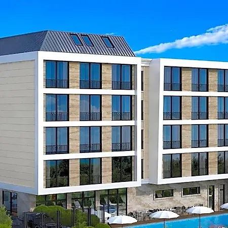 Magnific Hotel *