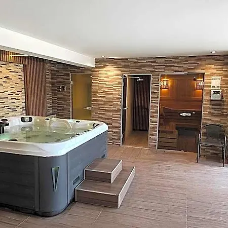 Magnific Hotel *